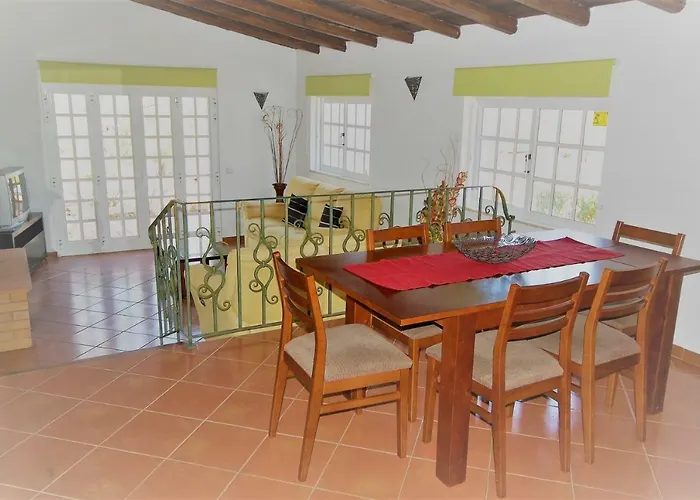 Casa Da Eira - Private Villa - Pool - Free Wi-Fi - Air Con